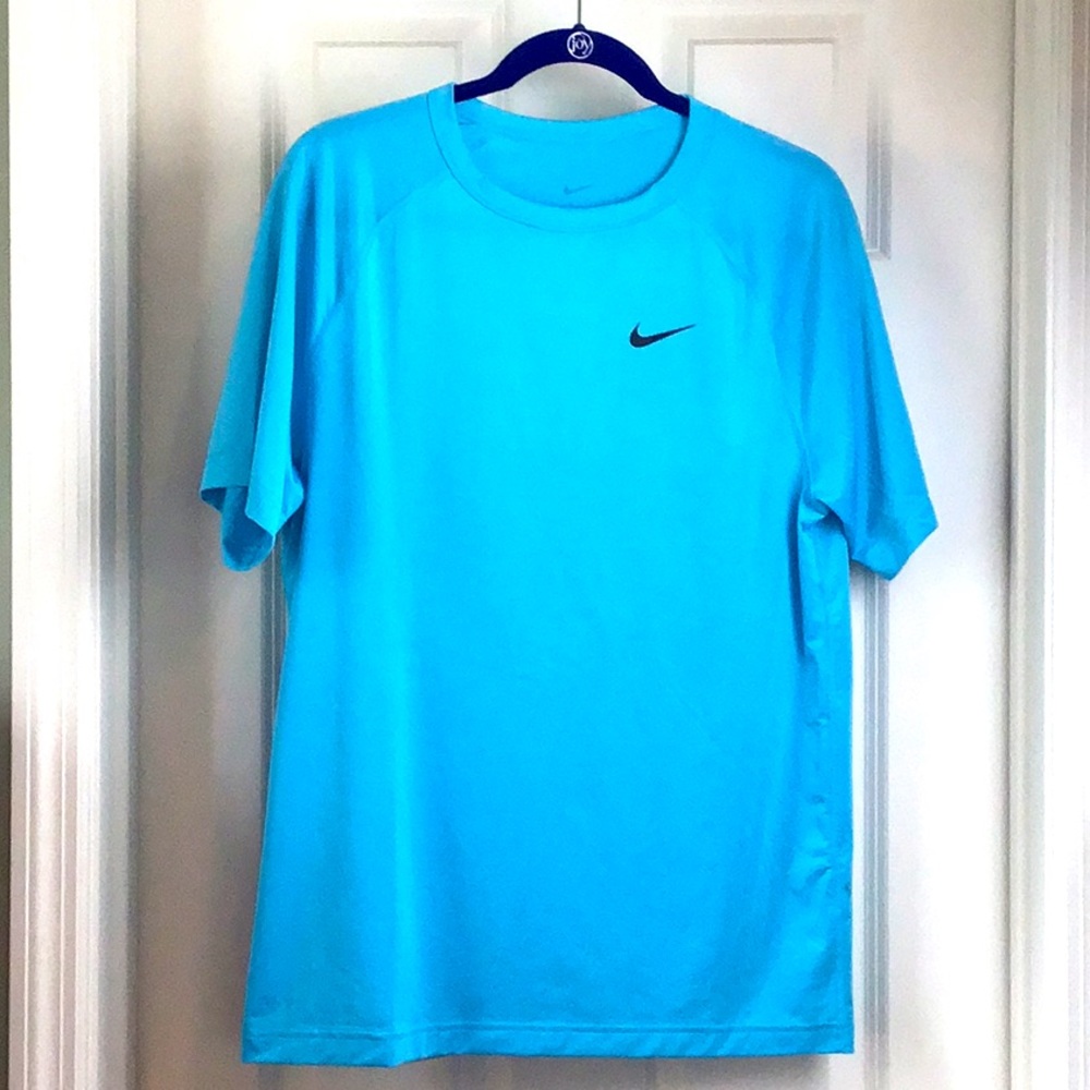 Nike 👟 Dri Fit t-shirt